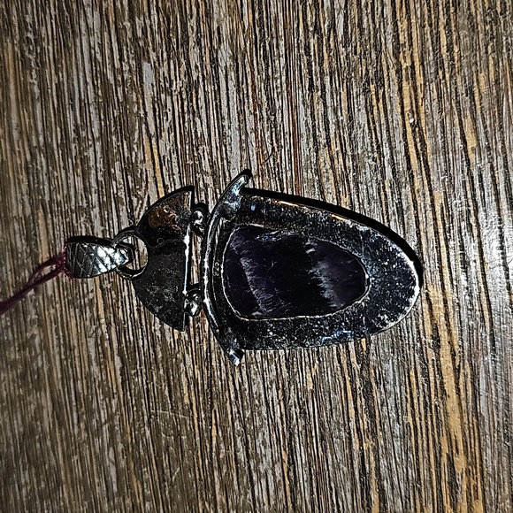 New Sterling silver Chevron Amethyst pendant - Picture 5 of 8